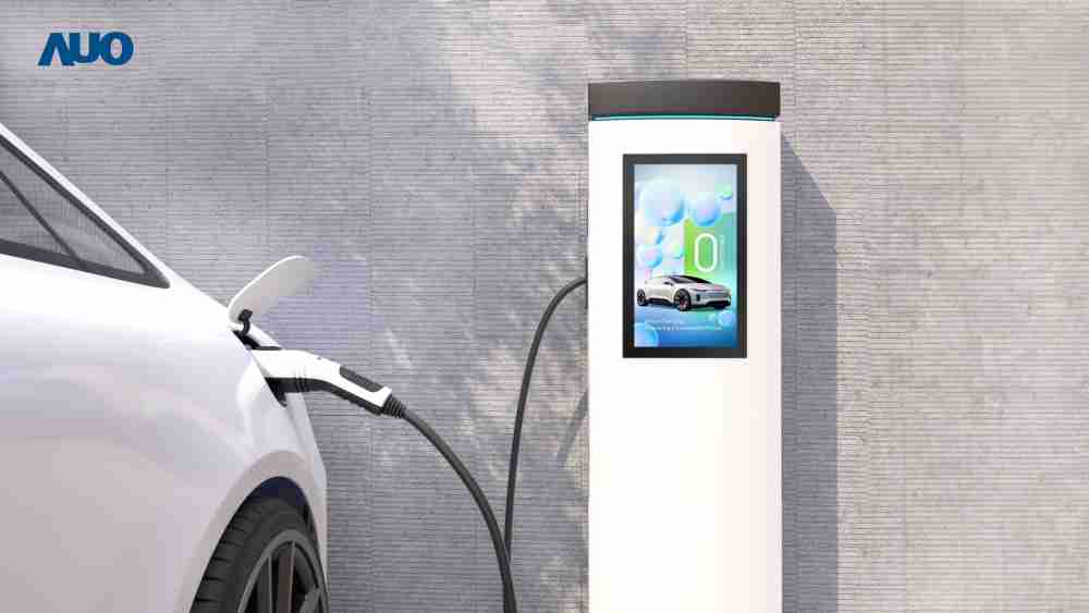 友達〝EVSE車用充電樁解決方案〞專為電動汽車充電樁設計，，具有高亮度、、、克服戶外艱難環境的耐溫、、耐紫外線等特性，，，，並搭載散熱性及擴充性強的高效能工業電腦，，可實現人機互動訴求，，，，如資訊顯示、、、支付等應用